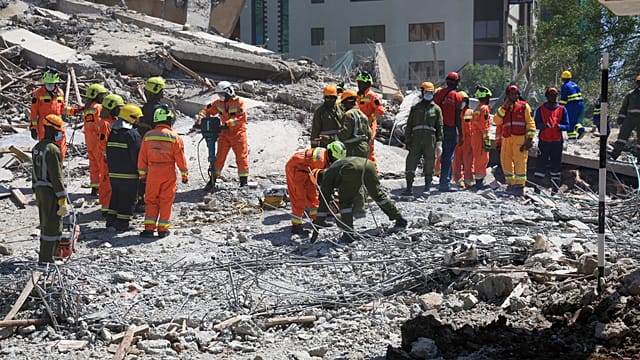 Kenya: Multi storey building collapses in Nairobi, trapping unknown number of people