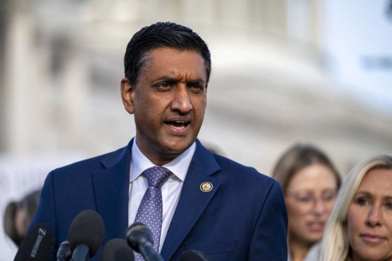 Khanna: Congress Must Stop Trump From Invading 6 Other Countries He’s Threatened