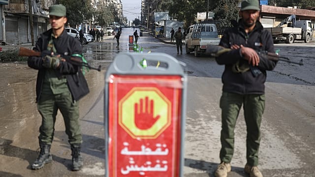 Syria: Defense ministry announces ceasefire after days of clashes in Aleppo