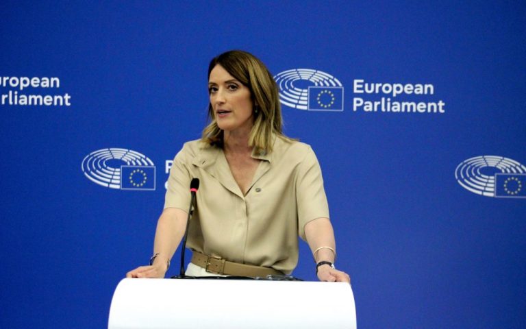 The European Parliament bans Iranian diplomats