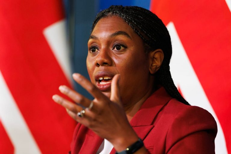 PMQs: Badenoch mocks Starmer over digital ID U-turn