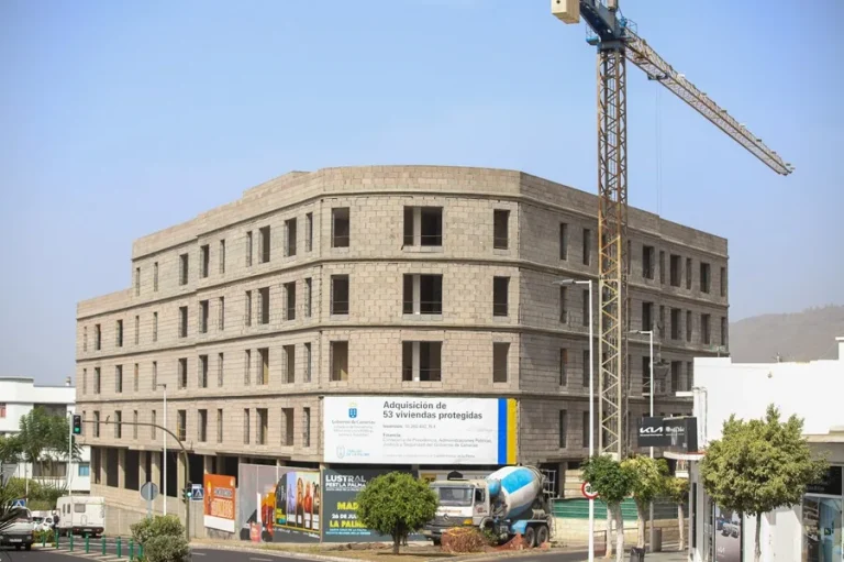 Spain proposes to the EU to limit in the Canary Islands the purchase of homes that are not for living in