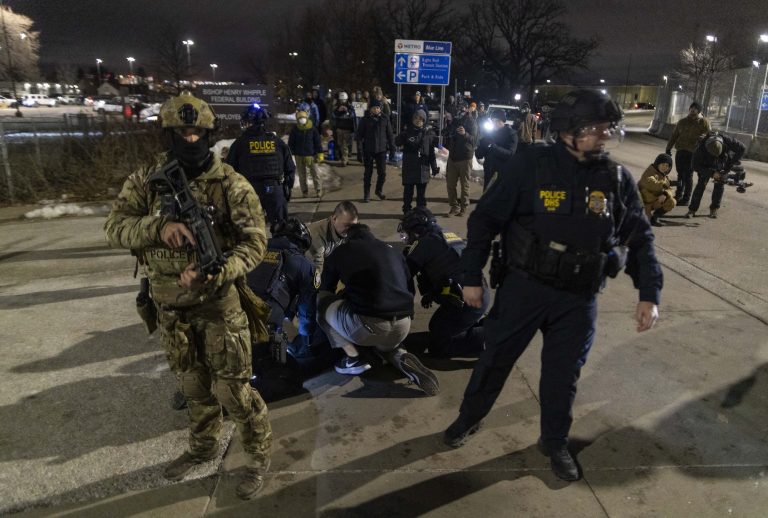 Dine and detain: A new ICE arrest tactic