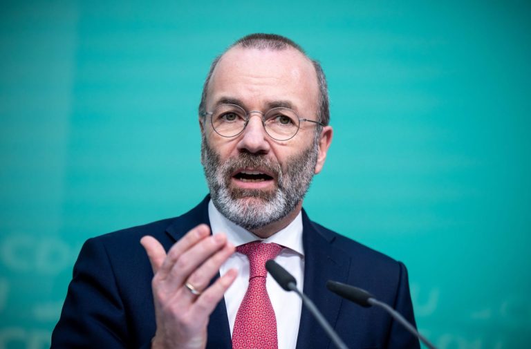 European Parliament puts approval of trade agreement on hold after Trump announces tariffs