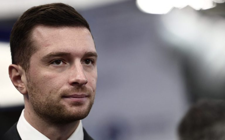 France: Against “submission” to Trump, far-right leader Bardella hardens his tone