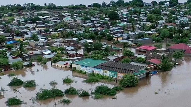 Death toll from floods in Mozambique and South Africa continues to climb