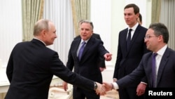 Russia Signals No Change In Demands At Abu Dhabi Talks With US, Ukraine