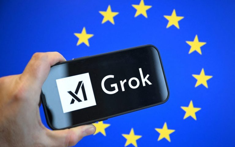 France is entitled to ban social networks for those under 15, says Brussels