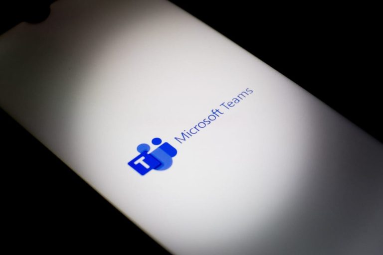 France to ban officials from US video tools including Zoom, Teams