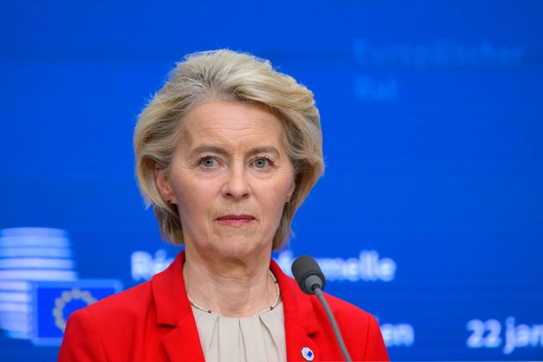 Thérapie de groupe : Ursula von der Leyen tente d’apaiser les tensions au sein de la Commission