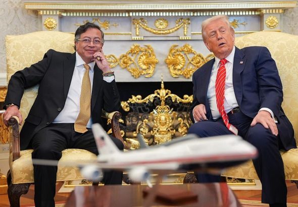 Trump foe dons MAGA hat after Maduro raid