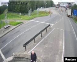 Belarusian Former Presidential Candidate Mikalay Statkevich Freed From Prison After Stroke