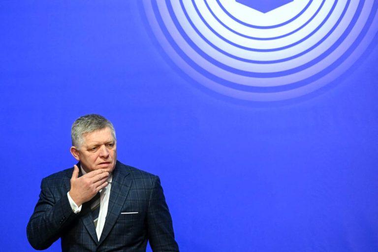 Fico threatens to cut Ukraine’s emergency power over oil transit dispute
