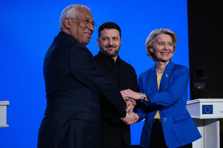 Adhésion à l’UE : l’Ukraine mise sur la fenêtre entre les élections hongroises et françaises