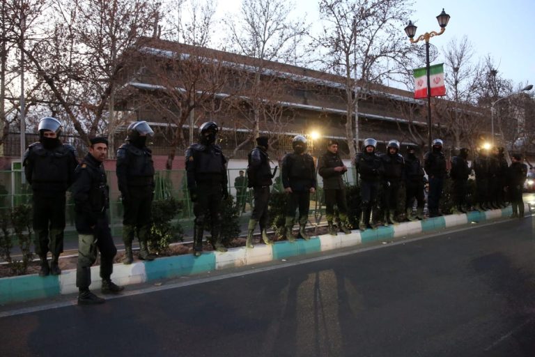 UK diplomatic staff withdrawn from Iran as US considers strike