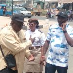 Oyo Partners Theophilus Akinyele Family On 10-Day Road Cleanup