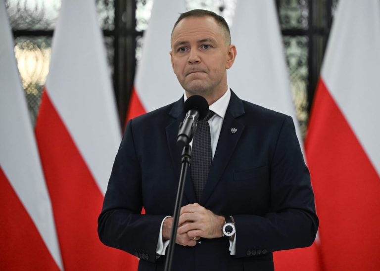 Polish president hunts for alternatives to EU defense loans