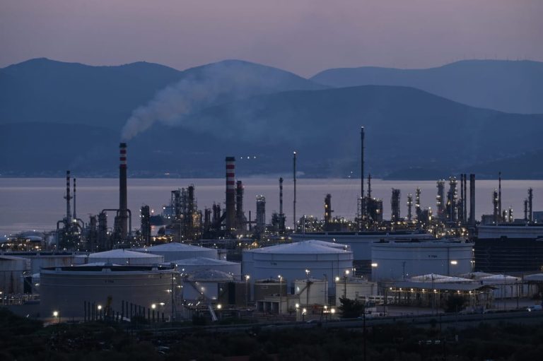 Pressure mounts on EU to propose ‘concrete’ response to energy crisis