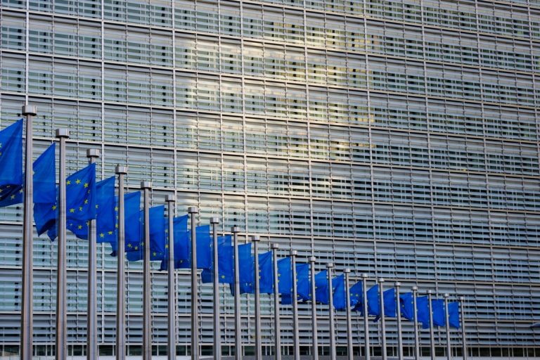 170,000 apply to take EU jobs test