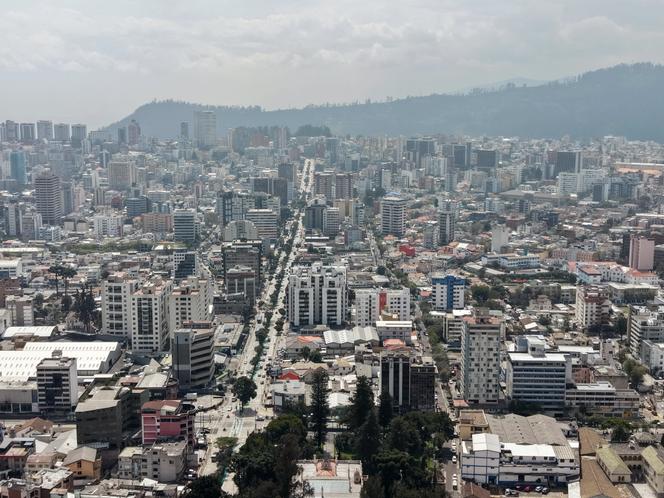 FBI to open office in Ecuador to investigate organized crime in collaboration with local police