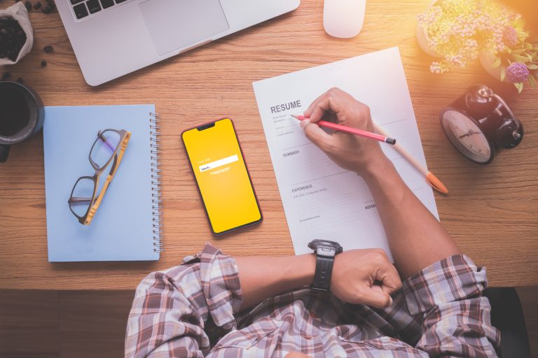 Young talent in South Korea accepts lower starting pay as entry-level roles decline