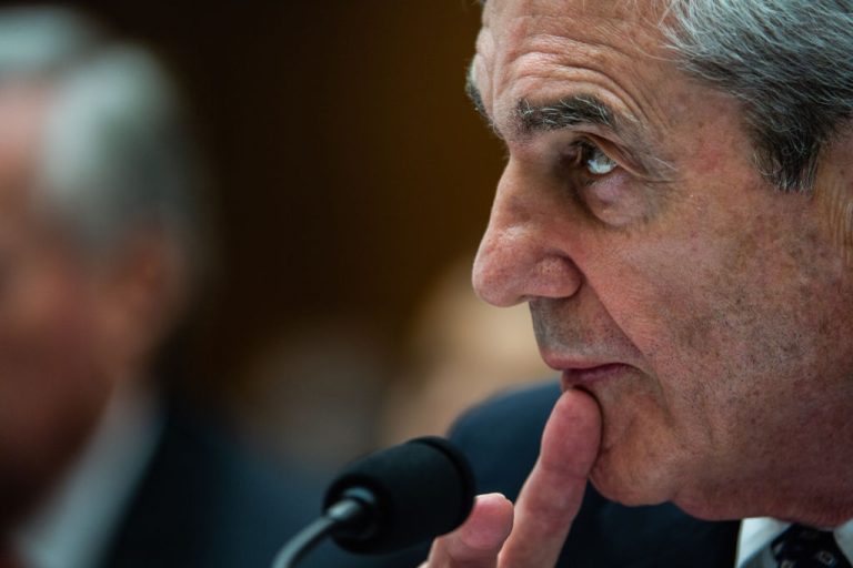 Robert Mueller dies at 81, leaving a fraught legacy in Trump-era politics