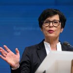 EU enlargement chief calls on countries to find a way for new members to join