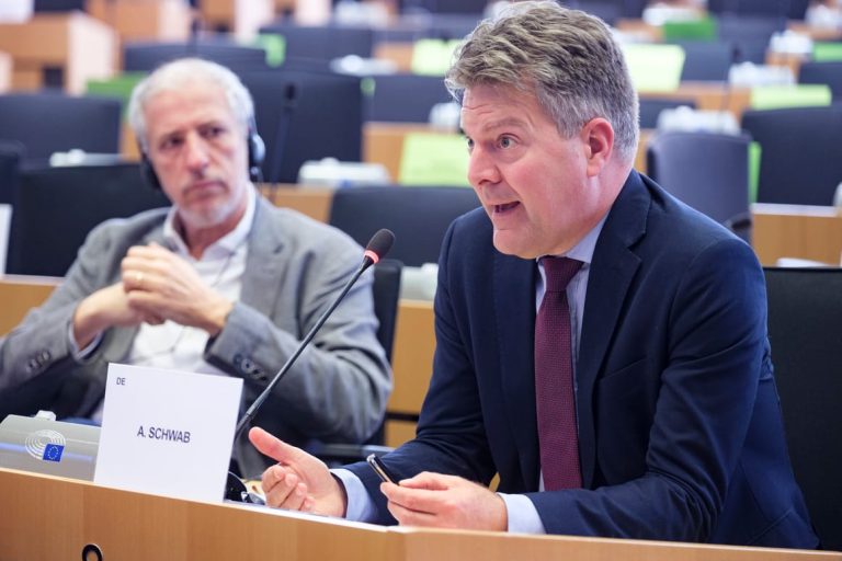 US should give up on trying to change EU tech rules, lawmakers say