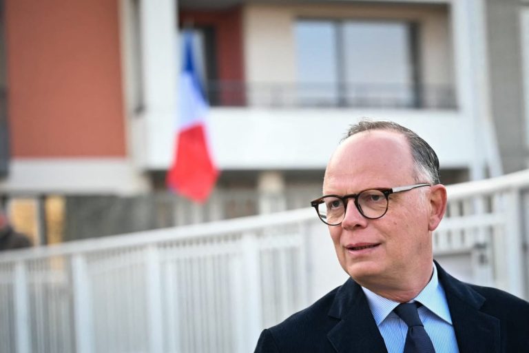 Sur le climat, Edouard Philippe phosphore (encore) pour 2027