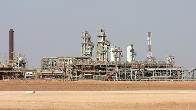 Algeria and Spain discuss increasing gas supplies to the European nation