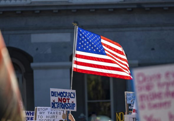 Off and Running (The State of Liberal Currents #1)