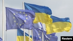 EU Presses Ukraine On Reforms As Funding And Membership Prospects Hang In Balance