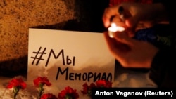 Nobel-Winners Memorial Labeled ‘Extremist’ By Russian Court