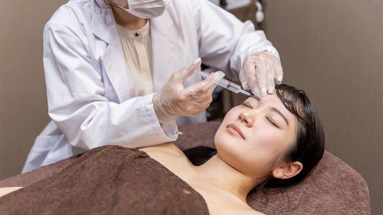 The “Chokubi” Crisis