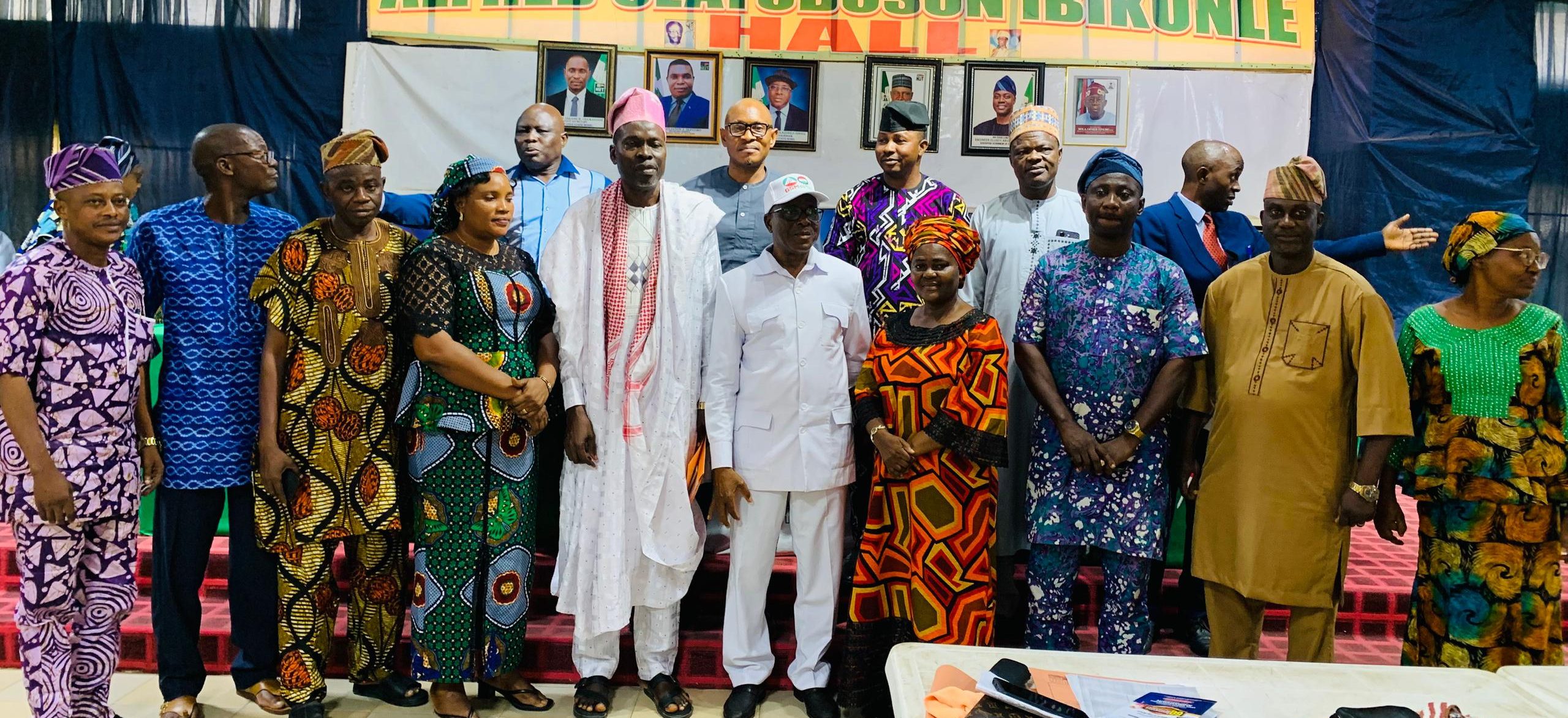 Oyo Teachers Hold Solemn Assembly, Pray For Peace, Security