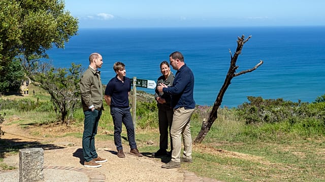 Cape Town mayor elected to lead S.Africa’s second-largest party