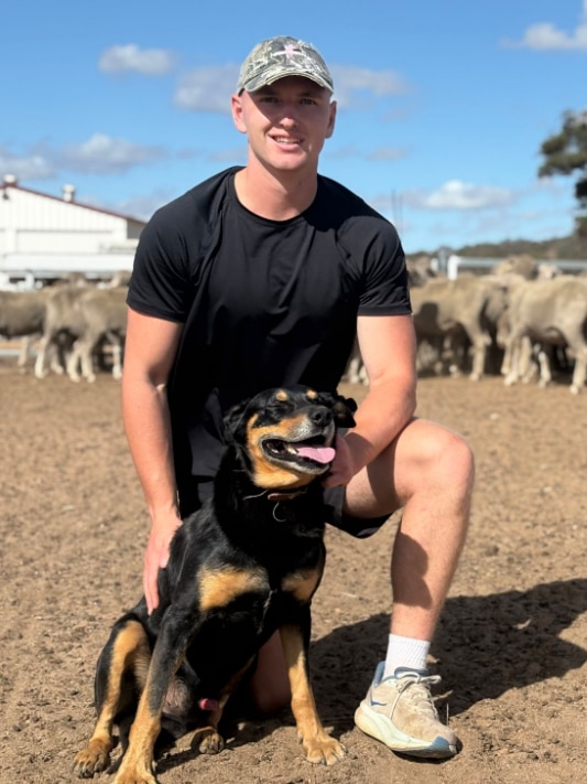 Meet the WA farmer training to run the entire length of Canada