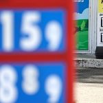 Oil prices plunge as markets rally after Strait of Hormuz reopens