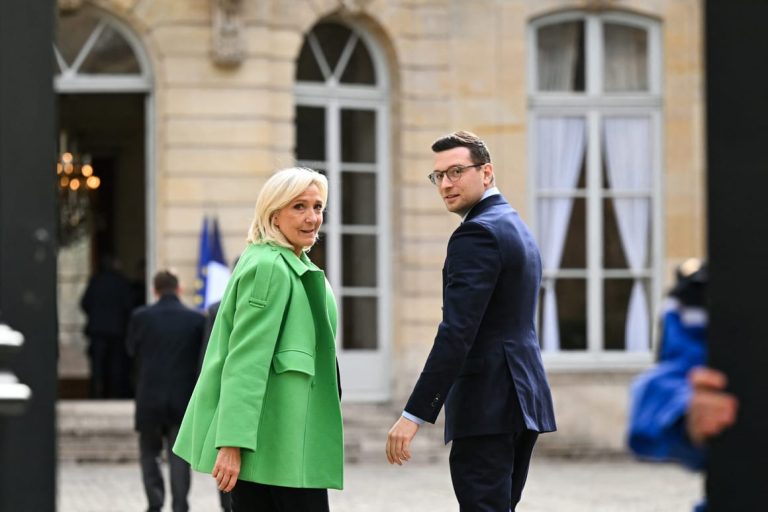 Le Pen, Bardella offer to slash red tape in overture to business leaders
