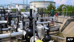 EU Gives Preliminary Approval For Major Ukraine Aid Package As Oil Heads Toward Central Europe