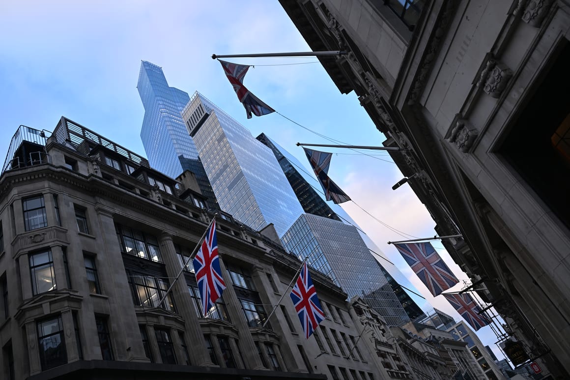 Head of UK data watchdog voluntarily steps aside amid HR probe