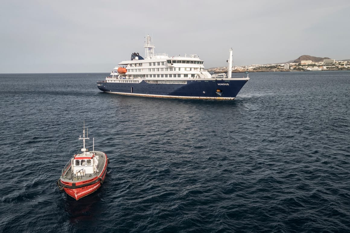 Hantavirus death ship: Canary Islands leader opposes Tenerife dock plan