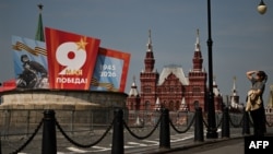 Kremlin-Declared Victory Day Truce Collapses As Kyiv And Moscow Exchange Attacks