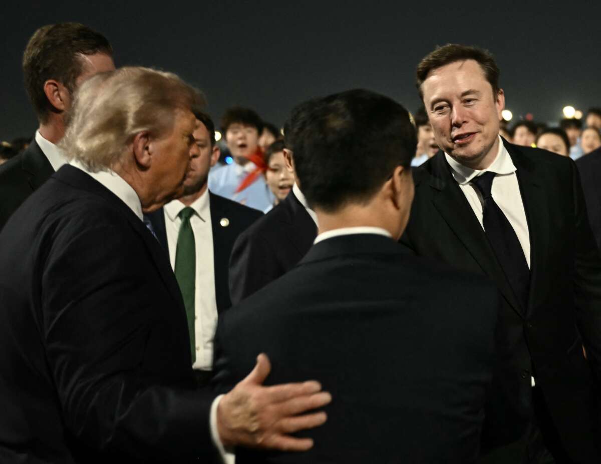 Trump Arrives in China With Entourage of Tech CEOs