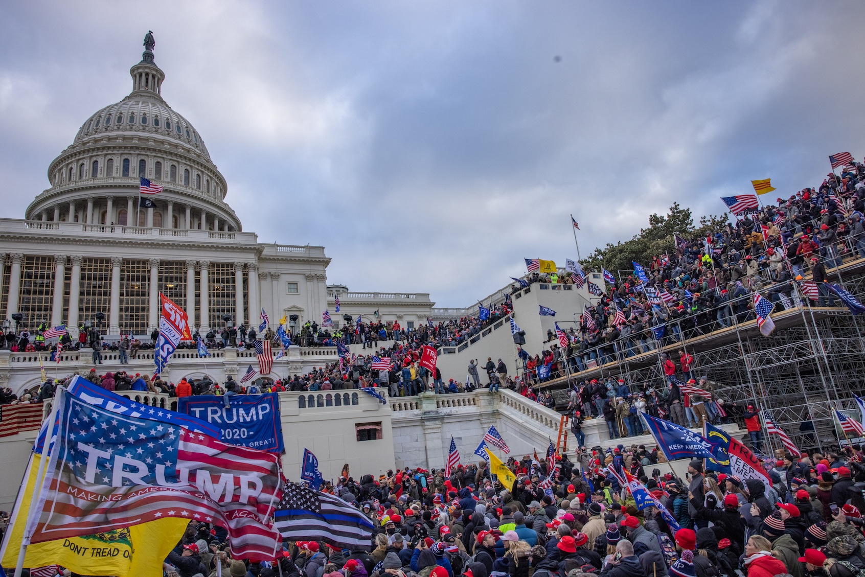 “Highway robbery”: Dems accuse Trump of creating $1.7 billion “slush fund” for Jan. 6 defendants