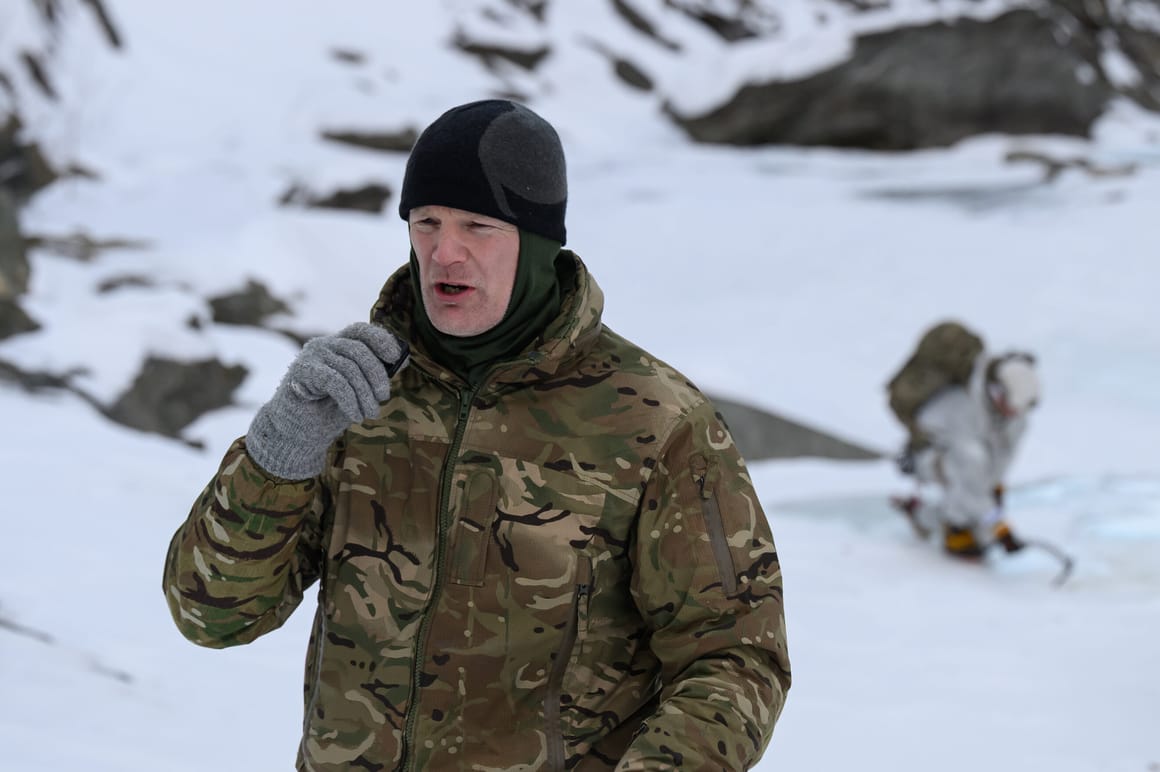 Ex-commando Al Carns ‘keeping options open’ for challenge to Keir Starmer