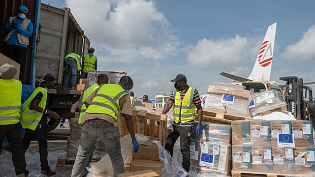Community outreach key to stopping Ebola outbreak, says Red Cross, as Uganda confirms 2 new cases