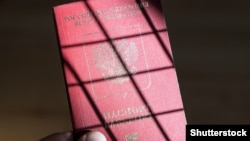 EU States Push For Tougher Rules To Deny Russians Tourist Visas