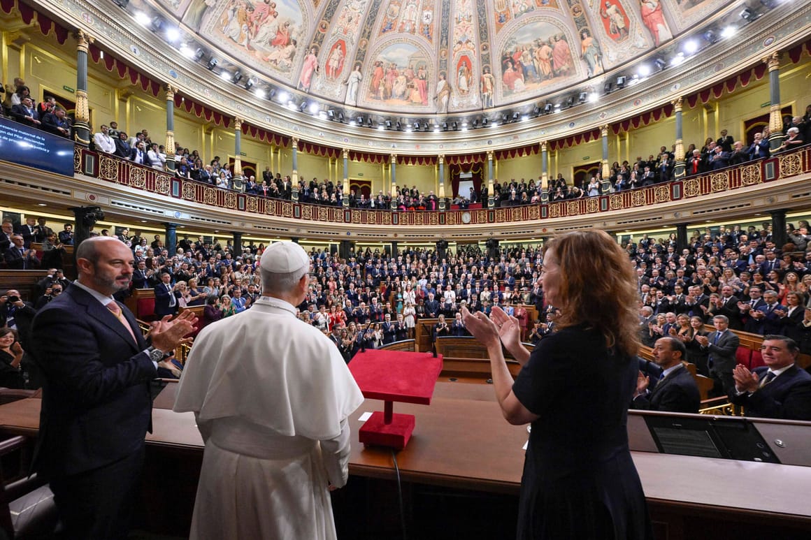 Pope Leo defends integration of migrants, rebuking Spain’s right-wing parties
