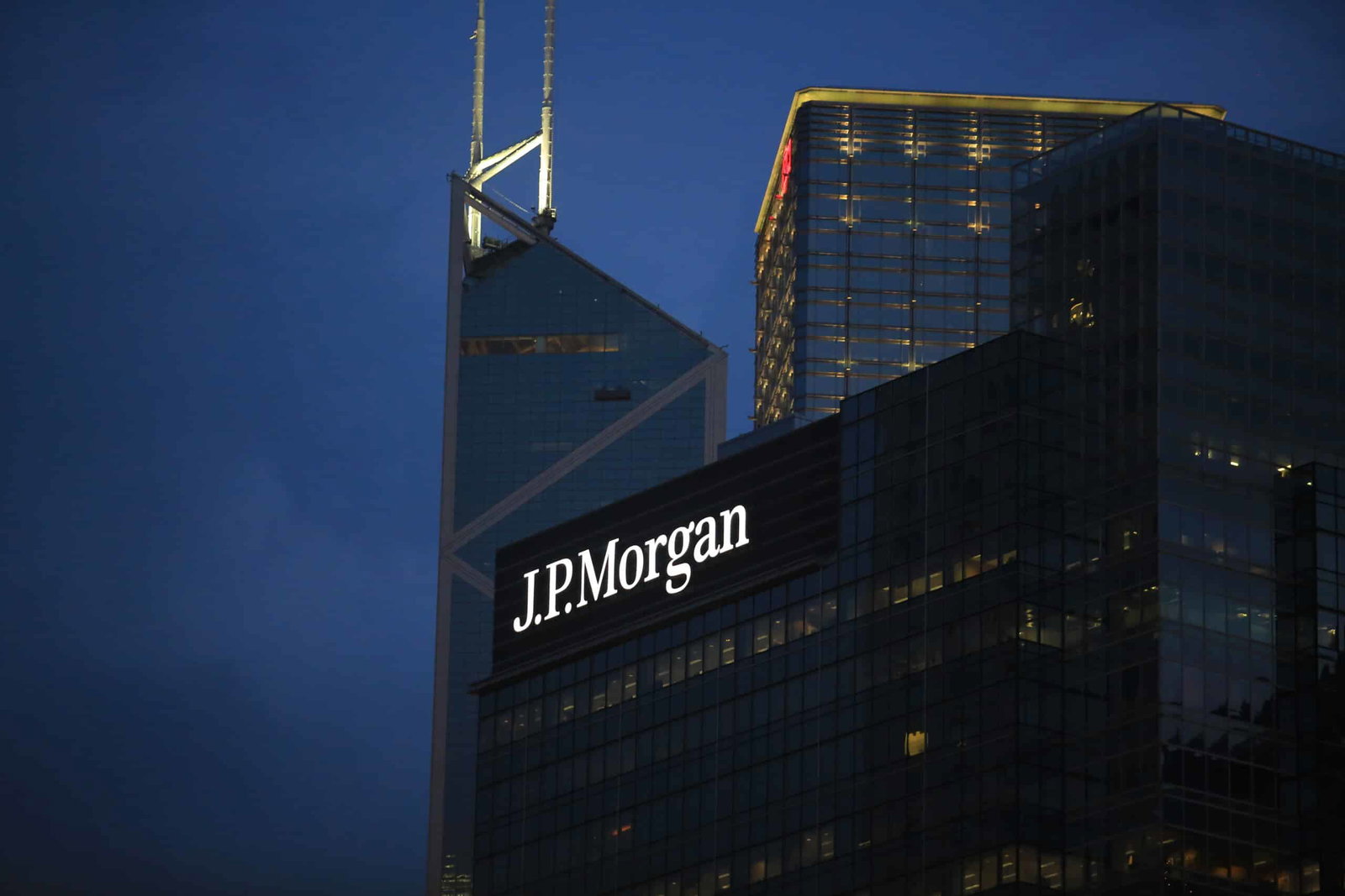 Fossil Fuel Financing Surges as Big Banks Retreat From Climate Pledges